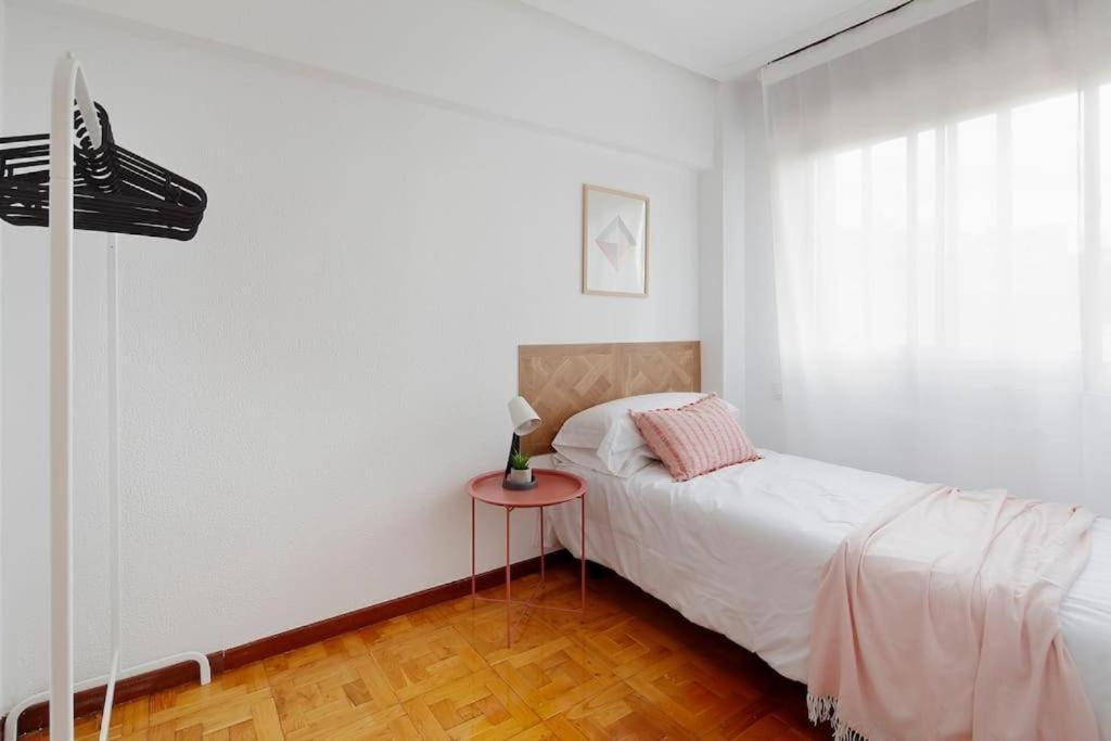 Apartamento Maura 2 Dormitorios Oviedo Kültér fotó